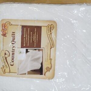 Cracker Barrel Country Quilt Decorative Throw